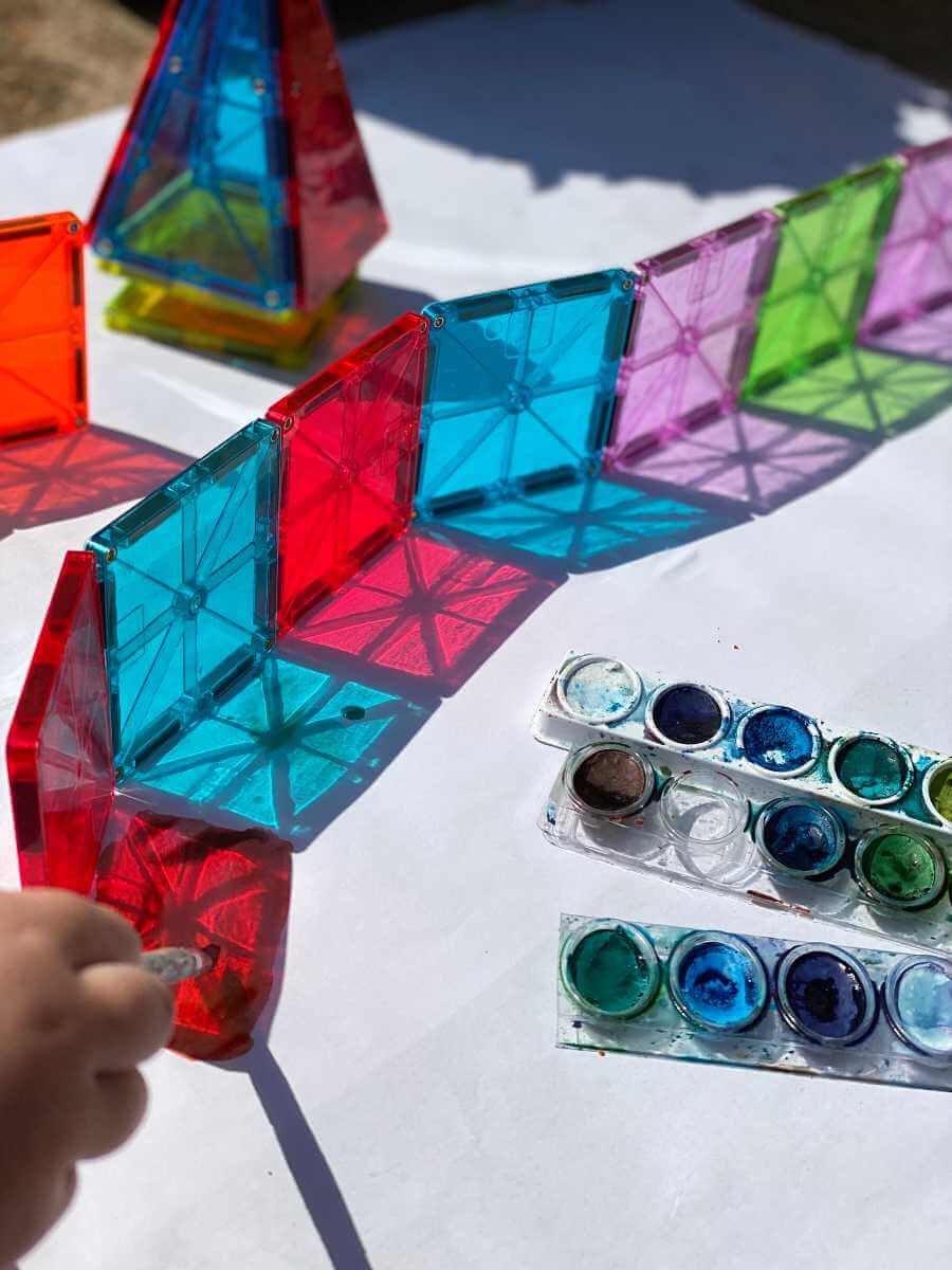 Using Magna-Tiles to create patterns