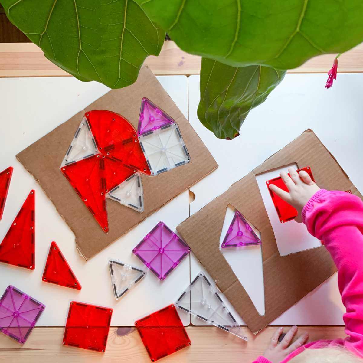 Valentine puzzles with Magna-Tiles