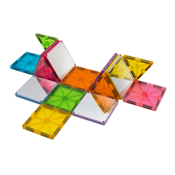 Example of MAGNA-TILES® Stardust 15-Piece Set Build